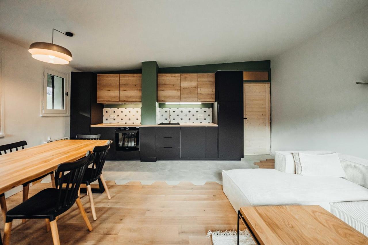 Spacious Apartment Completely Renovated By An Architect แซ็งต์-แฌร์เวส์-เลส์-แบ็งส์ ภายนอก รูปภาพ