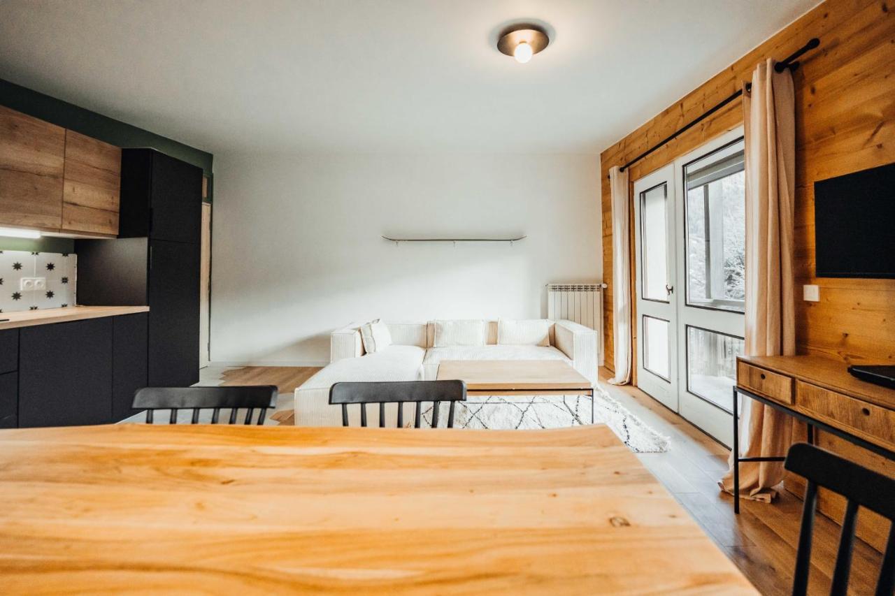 Spacious Apartment Completely Renovated By An Architect แซ็งต์-แฌร์เวส์-เลส์-แบ็งส์ ภายนอก รูปภาพ