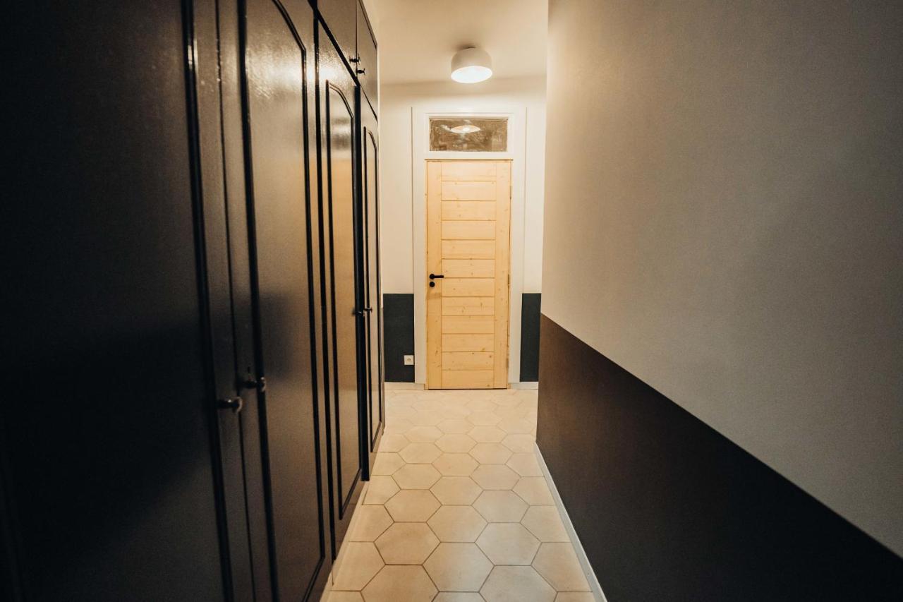 Spacious Apartment Completely Renovated By An Architect แซ็งต์-แฌร์เวส์-เลส์-แบ็งส์ ภายนอก รูปภาพ